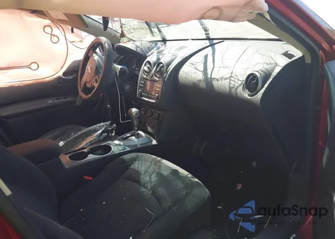 2014 Nissan Rogue Select S z USA, uszkodzony, nr VIN JN8AS5MT1EW622129